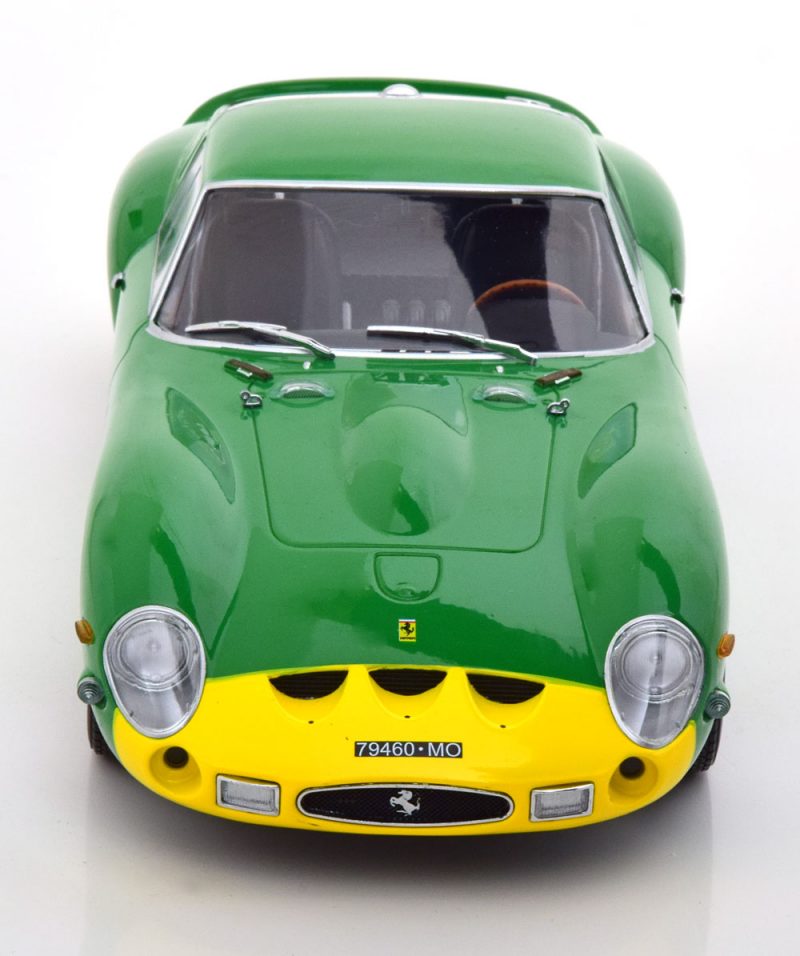 FERRARI 250 GTO 1962 GREEN & YELLOW WITH 4 DIFFERENT DECAL SETS